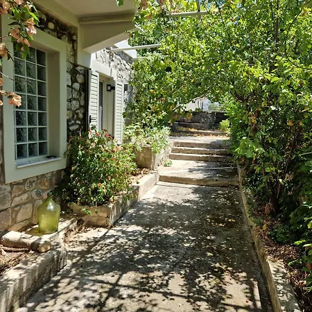 Filia Family And Group Friendly Vacation * Filia (Trikala)